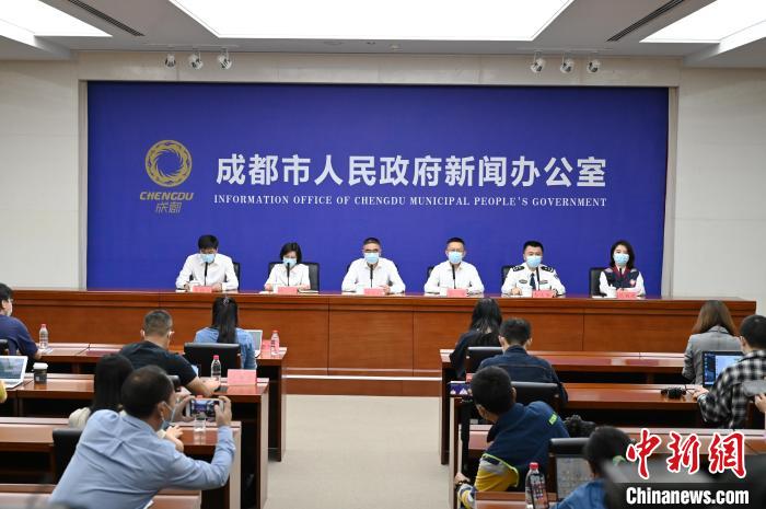 （抗擊新冠肺炎）成都1.48萬(wàn)家企業(yè)閉環(huán)管理、連續(xù)生產(chǎn)工業(yè)企業(yè)復(fù)工率達(dá)到65%