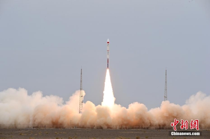 北京時(shí)間2023年8月10日12時(shí)03分，谷神星一號(hào)遙七運(yùn)載火箭在我國(guó)酒泉衛(wèi)星發(fā)射中心成功發(fā)射升空，將搭載的西光壹號(hào)01星等7顆衛(wèi)星順利送入預(yù)定軌道，發(fā)射任務(wù)獲得圓滿成功。此次任務(wù)是谷神星一號(hào)運(yùn)載火箭第7次飛行。汪江波 攝