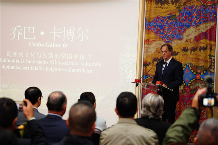 匈牙利文化與創(chuàng)新部副國(guó)務(wù)秘書喬巴·卡博爾。布達(dá)佩斯中國(guó)文化中心供圖