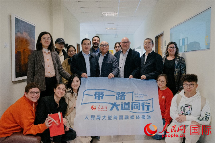 人民網(wǎng)“一帶一路 大道同行”大型跨國融媒體報(bào)道組走進(jìn)烏拉圭。人民網(wǎng)記者 張若涵攝