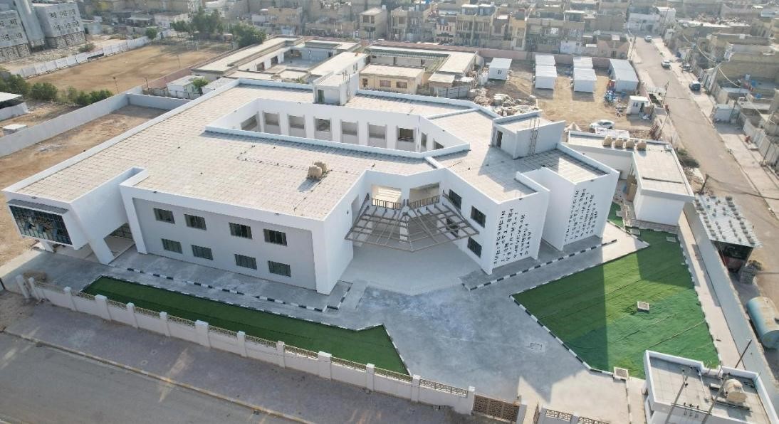 中國(guó)電建承建了679所伊拉克示范學(xué)校。圖為已經(jīng)竣工的伊拉克瓦西特省第20號(hào)學(xué)校。趙沖攝 中國(guó)電建供圖