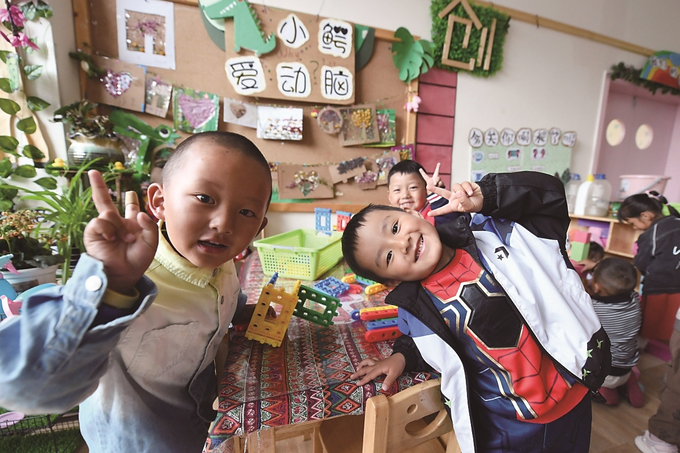 江蘇援建的拉薩市江蘇實(shí)驗(yàn)幼兒園，所有師資在江蘇接受培訓(xùn)，打造具有江蘇水準(zhǔn)的優(yōu)質(zhì)學(xué)前教育資源。 本報(bào)記者 萬程鵬 攝