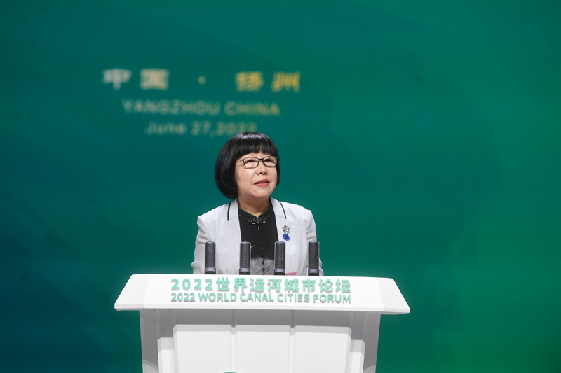人民網(wǎng)黨委委員、監(jiān)事會主席唐維紅在大會上發(fā)言。邵丹攝