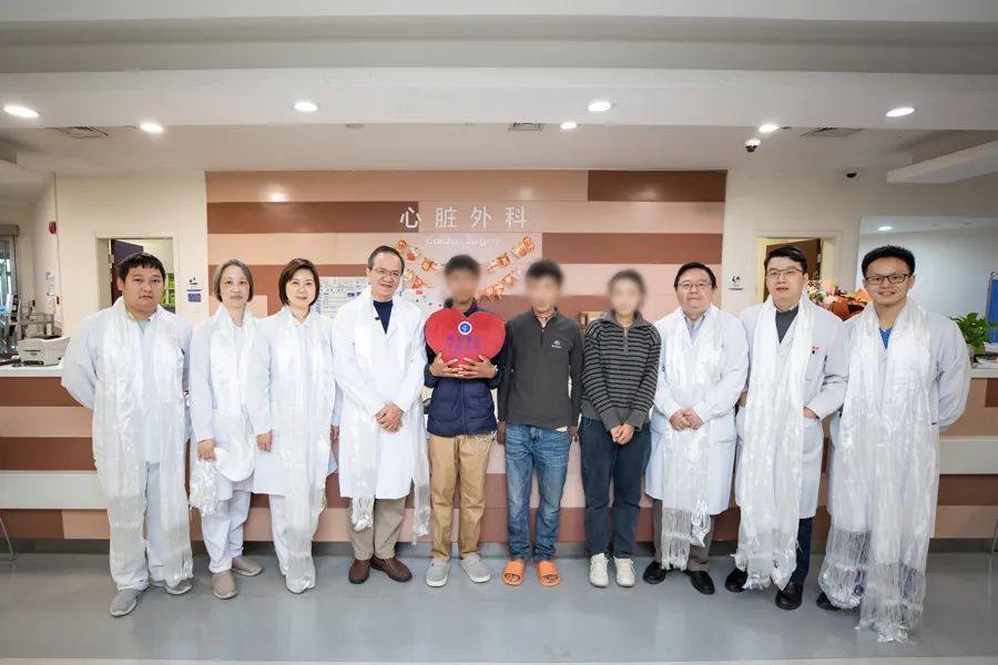 17歲少年咳嗽發(fā)熱15天，找不到感染原因！一查心臟更嚇人！上海醫(yī)生出手→