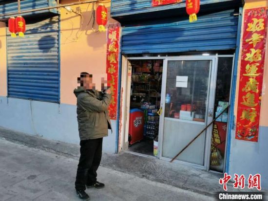 圖為犯罪嫌疑人指認(rèn)現(xiàn)場(chǎng)?！∏嗪Ｊ」矎d森林警察總隊(duì)刑偵治安支隊(duì)供圖