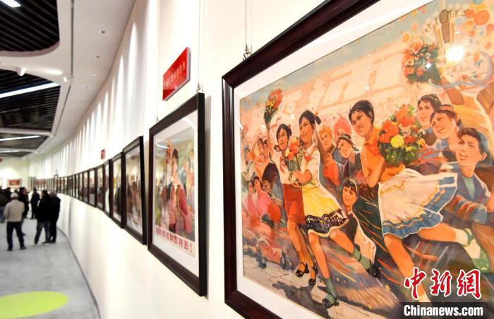 “紅色記憶”中國(guó)年畫展拉薩開(kāi)展
