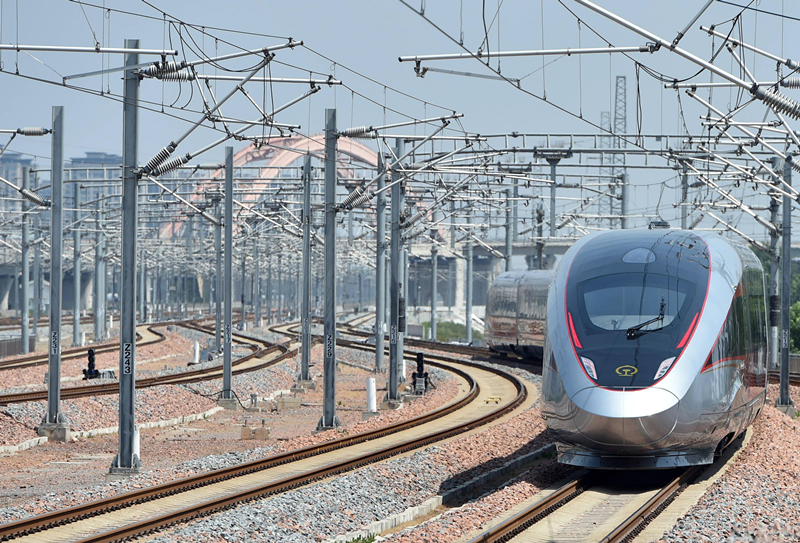 2022年6月20日，濟鄭高鐵鄭州首發(fā)G9206次列車駛出鄭州東站。