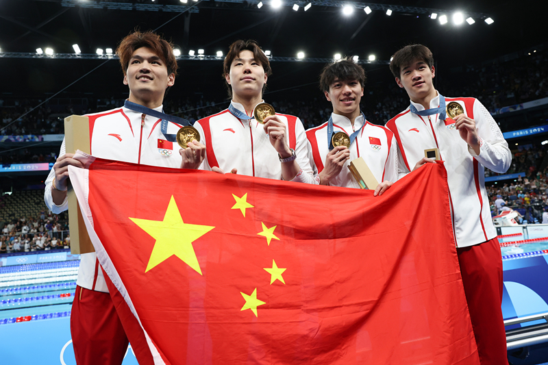 當?shù)貢r間2024年8月4日，巴黎奧運會游泳項目男子4×100米混合泳接力決賽，中國隊奪金。