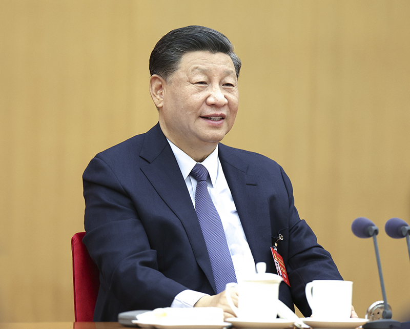 2022年10月17日，習(xí)近平同志參加黨的二十大廣西代表團(tuán)討論。