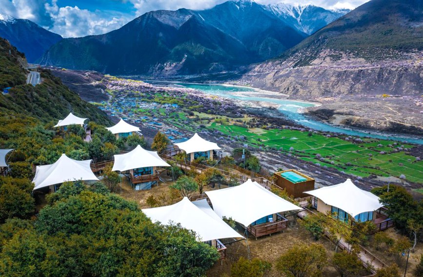 依托桃花資源，打造文旅產(chǎn)業(yè)。 張靜攝