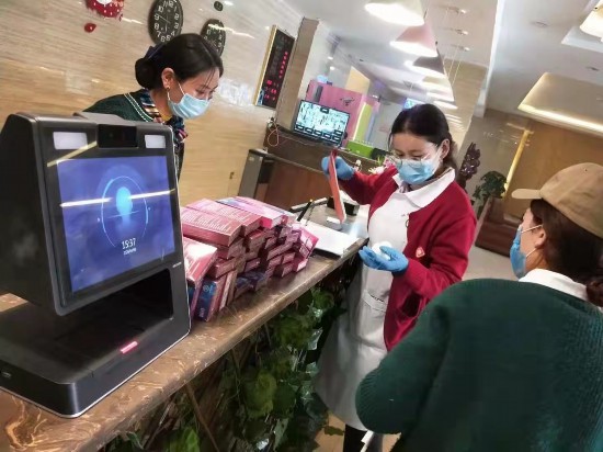 （12.22衛(wèi)生健康·配圖）黃河源頭，醫(yī)(6504218)-20201222103729.jpg