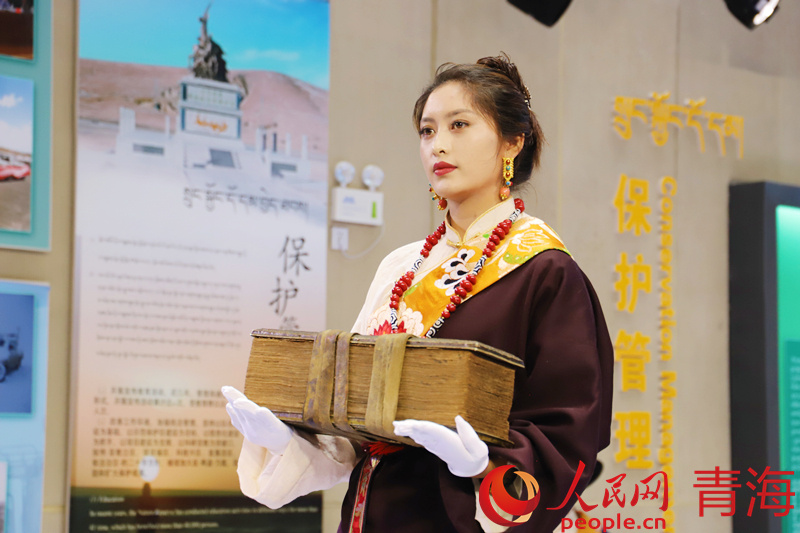 藏品展示。人民網(wǎng) 楊啟紅攝