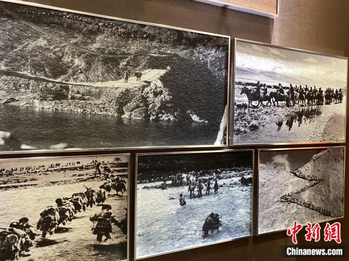 紅樓內(nèi)展廳，圖為昌都戰(zhàn)役中的人民解放軍。彭寧鈴 攝