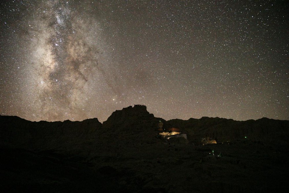 阿里暗夜星空。旦真次旦攝