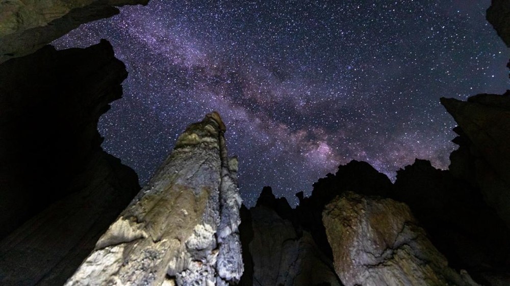 手可摘星辰。貢覺群培攝