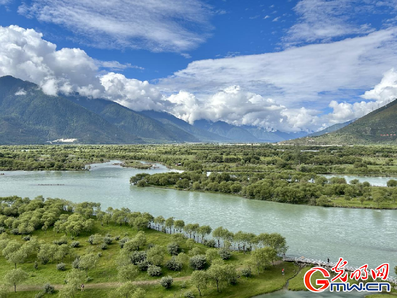我們的家園丨【組圖】 綠水青山入畫，“金山銀山”筑起